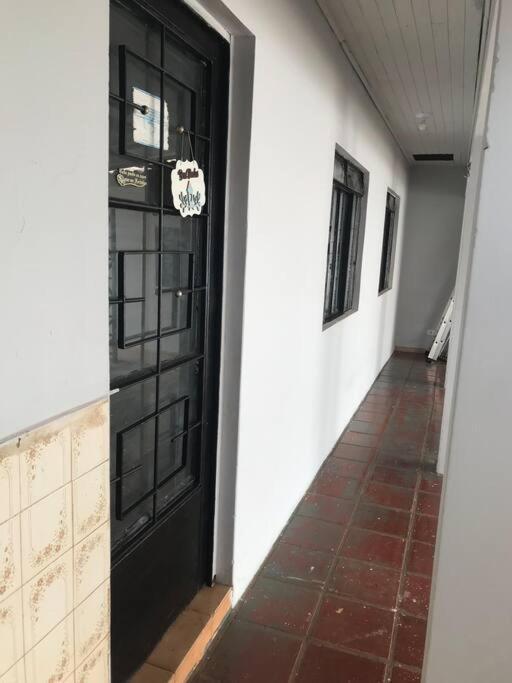 Casa Com 2 Quartos Agradaveis Com Ar Condicionado ฟอสดูอีกวาซู ภายนอก รูปภาพ