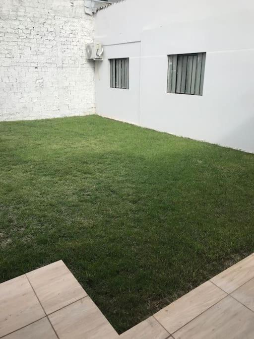 Casa Com 2 Quartos Agradaveis Com Ar Condicionado ฟอสดูอีกวาซู ภายนอก รูปภาพ